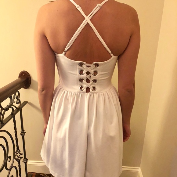 Guess White Dress ✨ - Picture 2 of 4